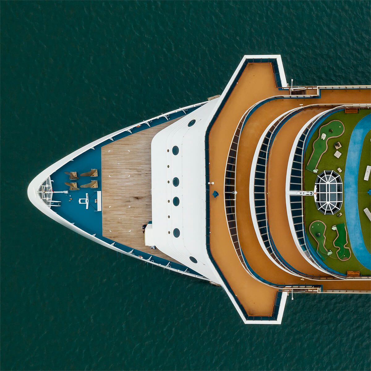 carnivalLegend_01_1200px